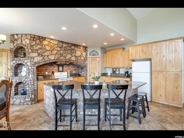 593 E 400 N, Bountiful, UT 84010 — photo 12