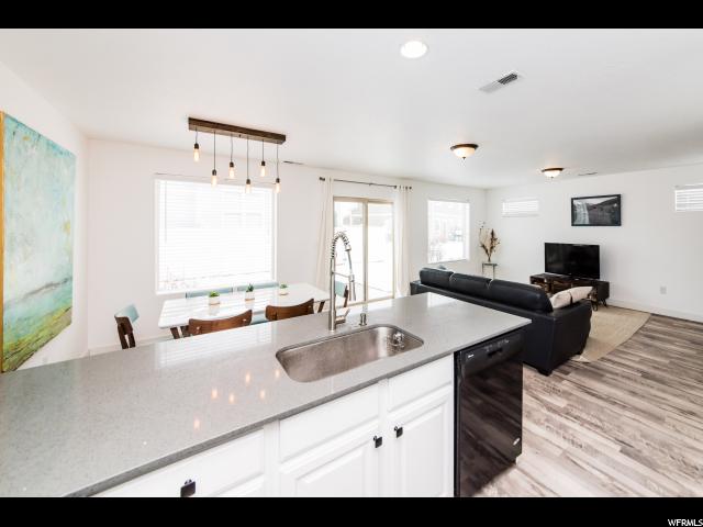 397 S 1285 E, Hyrum, UT 84319 — photo 2