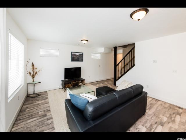 397 S 1285 E, Hyrum, UT 84319 — photo 11