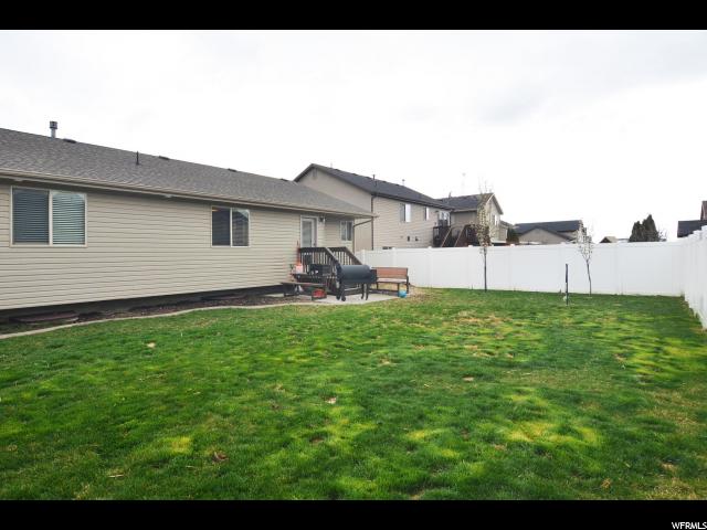 864 Willow Brook Ln, Pleasant View, UT 84404 — photo 9