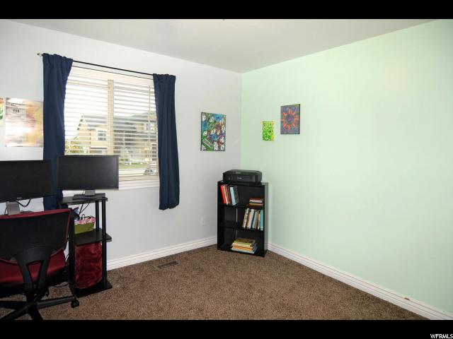 864 Willow Brook Ln, Pleasant View, UT 84404 — photo 7