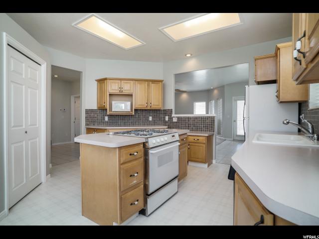 6763 S 1540 E, Uintah, UT 84405 — photo 8