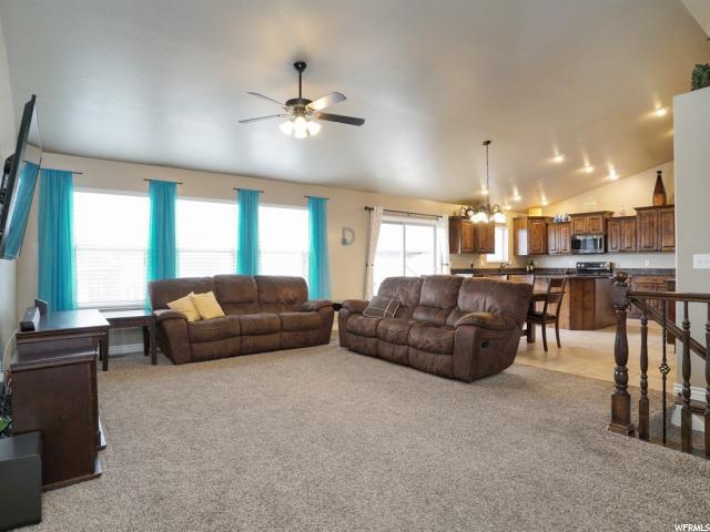 1434 W 2050 N, Clinton, UT 84015 — photo 2