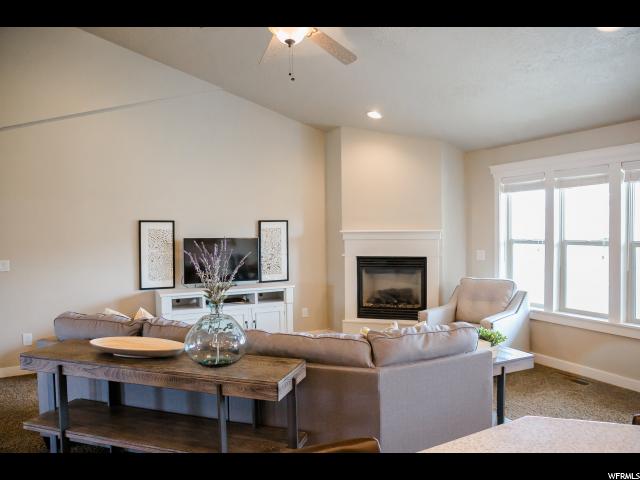 639 E 590 N, Smithfield, UT 84335 — photo 9