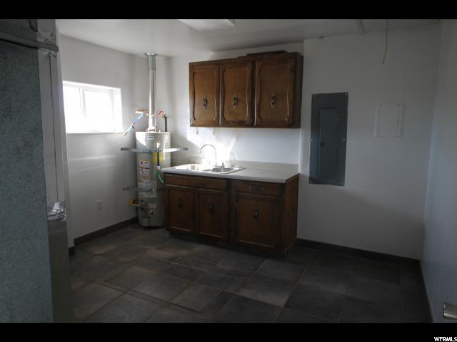 215 S 1000 E, Vernal, UT 84078 — photo 10