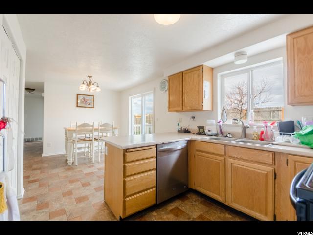 85 Manitoban, Hyrum, UT 84319 — photo 8