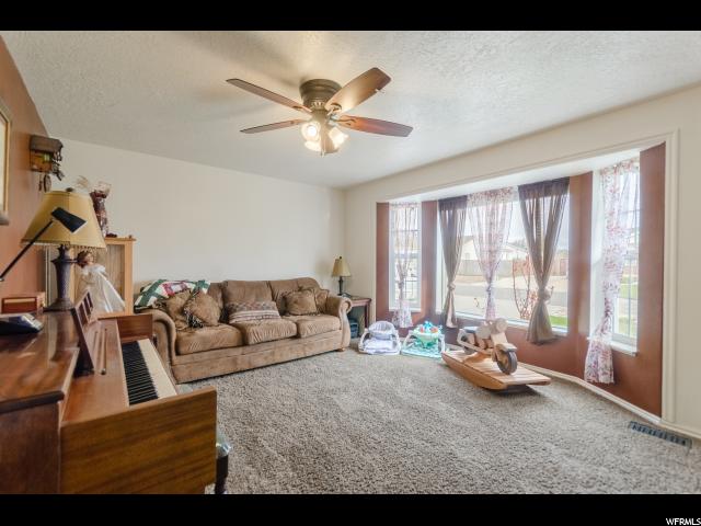 85 Manitoban, Hyrum, UT 84319 — photo 5