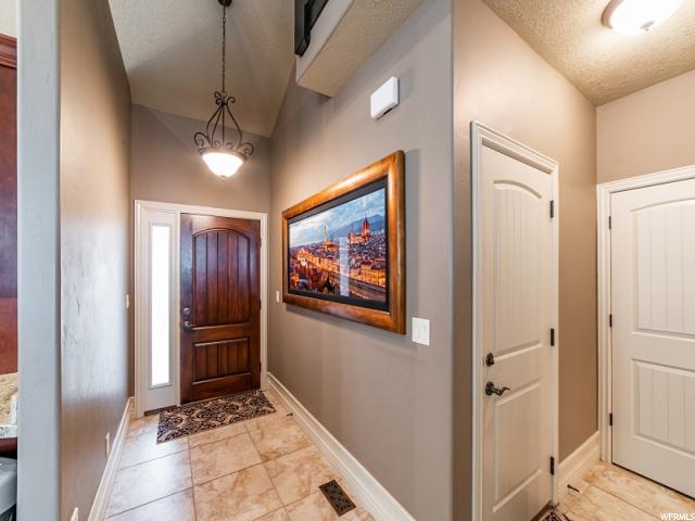 299 E Nechatel Dr, Draper, UT 84020 — photo 2