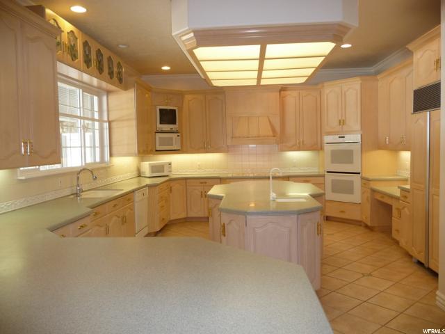 281 S 600 W, Centerville, UT 84014 — photo 9
