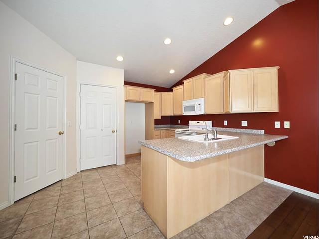 159 W Park Shadows Ct, Bountiful, UT 84010 — photo 9