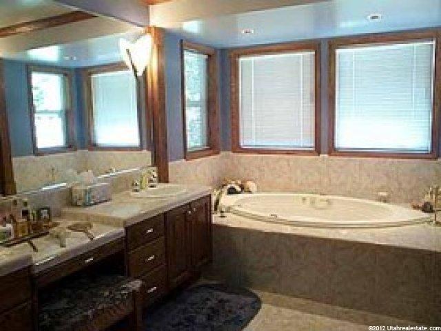 5273 Winchester Ln, Ogden, UT 84403 — photo 5