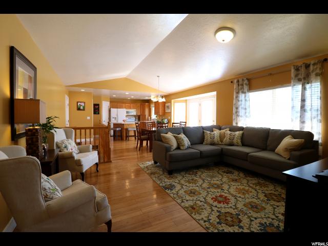 1063 Killarney Dr, Syracuse, UT 84075 — photo 7