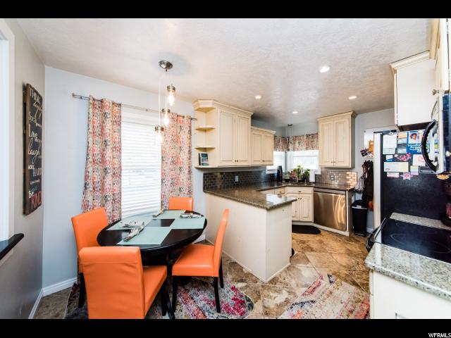 585 E 400 S, River Heights, UT 84321 — photo 2