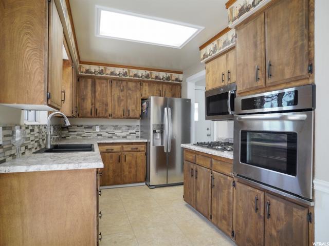 2393 W 4700 S, Roy, UT 84067 — photo 9