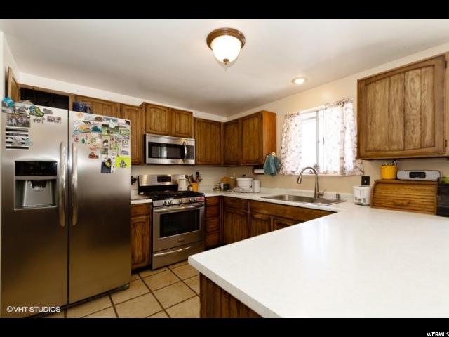 1225 E Violet Dr, Sandy, UT 84094 — photo 3