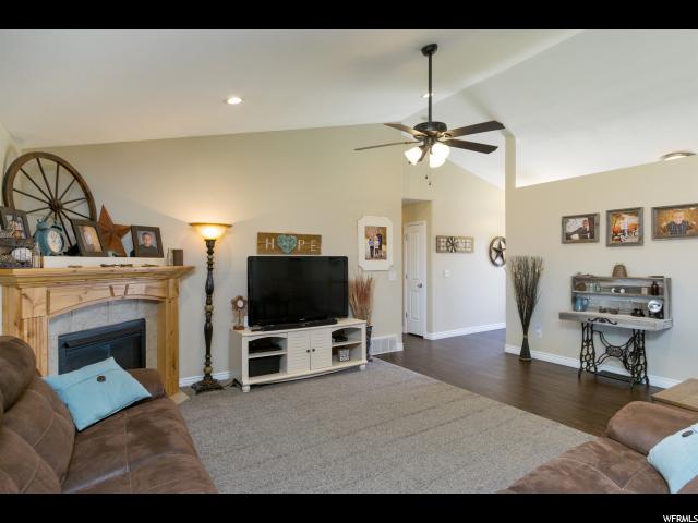 5609 S 4525 W, Hooper, UT 84315 — photo 4
