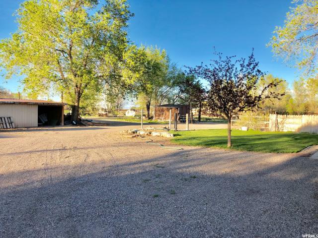 355 E Main St, Elsinore, UT 84724 — photo 4