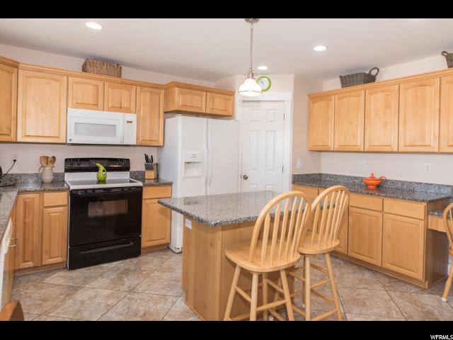 449 Garden Dr, Providence, UT 84332 — photo 2