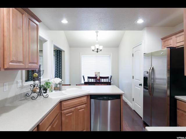 211 W Chase Ln, Centerville, UT 84014 — photo 7