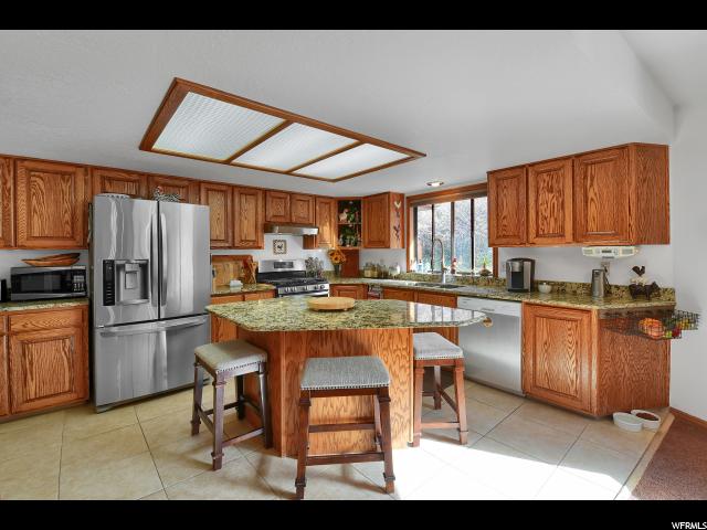 1820 N 3250 E, Layton, UT 84040 — photo 10