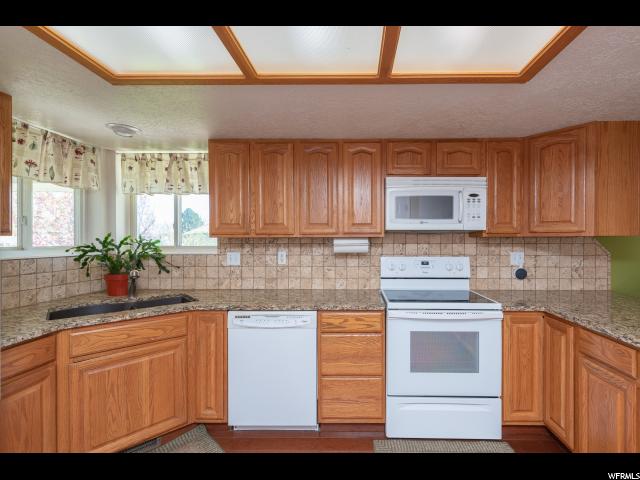 502 S 150 E, Kaysville, UT 84037 — photo 9