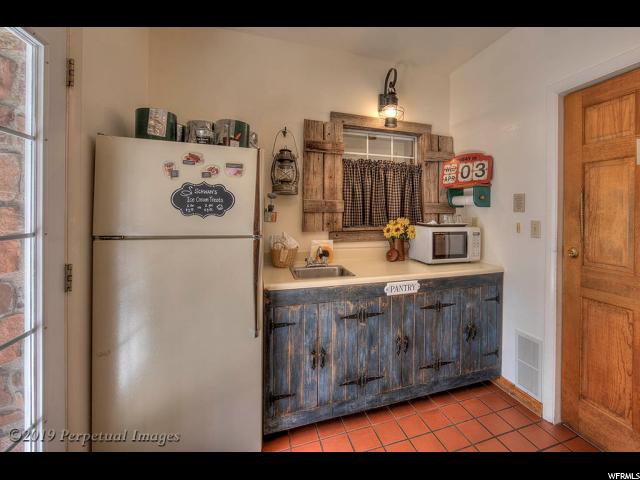 147 N 300 E, Moab, UT 84532 — photo 7