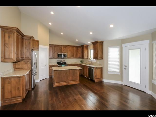 1445 E Cluff Ln, Lake Point, UT 84074 — photo 5