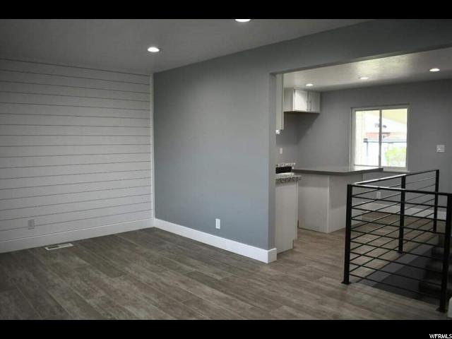 352 E Mountain View Dr S, Sandy, UT 84070 — photo 3