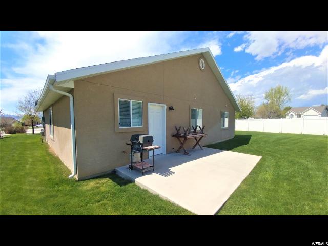 233 W 260 N, Hyde Park, UT 84318 — photo 2