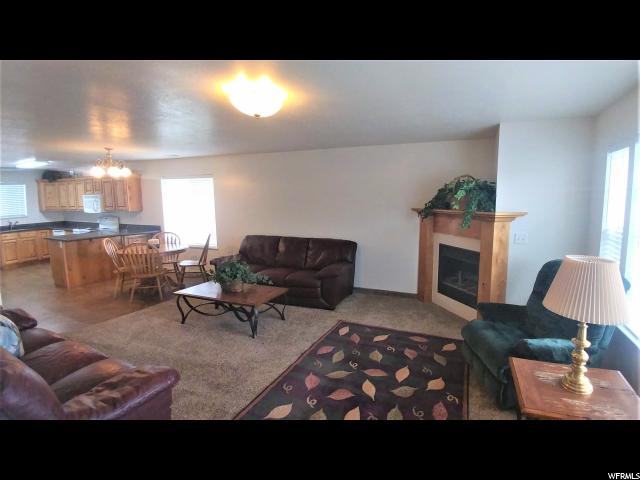 233 W 260 N, Hyde Park, UT 84318 — photo 3