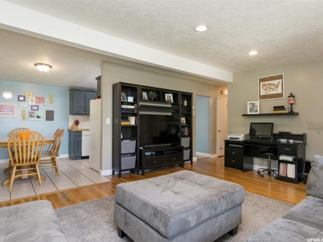 261 W 1400 N, Bountiful, UT 84010 — photo 6