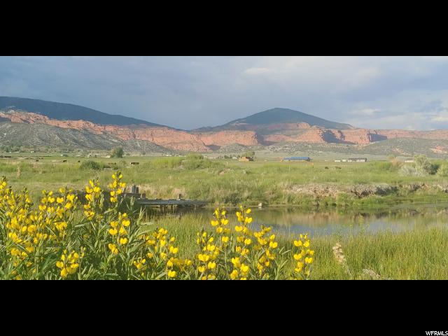 Bicknell, UT 84715 — photo 3