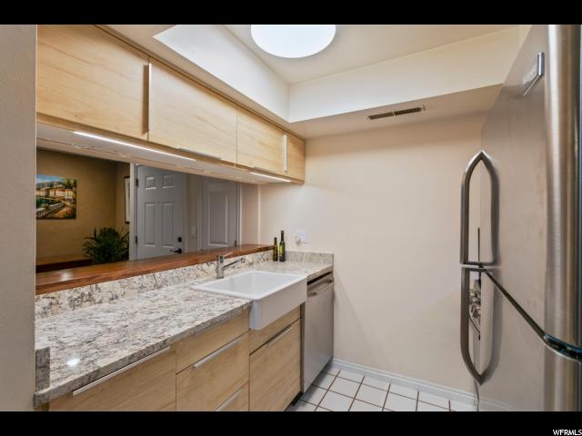 875 E Arrowhead Ln #7, Murray, UT 84107 — photo 9