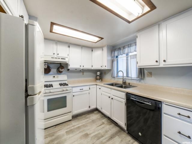 587 S 350 E, Kaysville, UT 84037 — photo 8