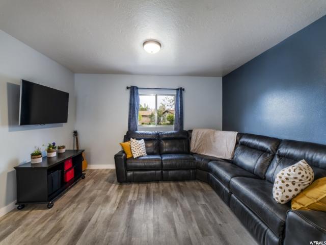 587 S 350 E, Kaysville, UT 84037 — photo 6