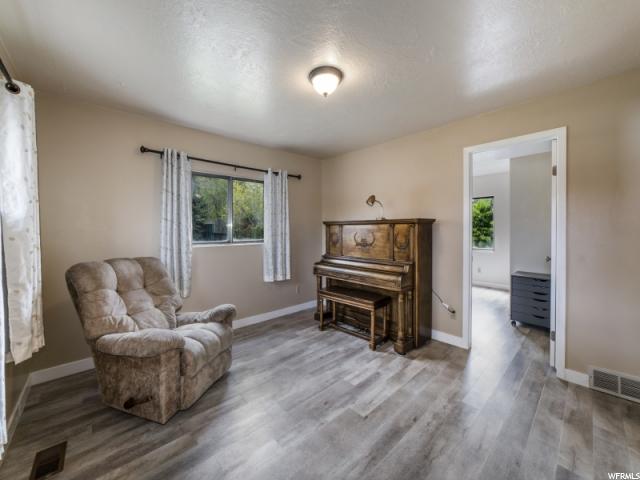 587 S 350 E, Kaysville, UT 84037 — photo 3