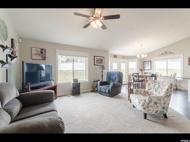 544 N 800 E, Hyde Park, UT 84318 — photo 8