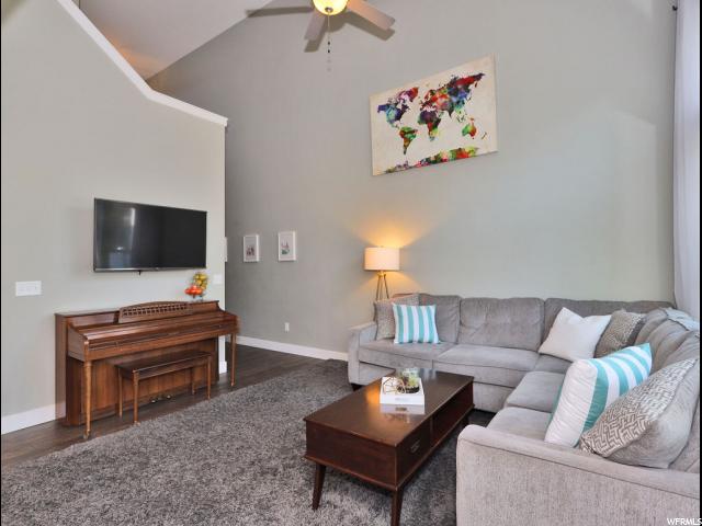 382 E Barn View Dr, Midvale, UT 84047 — photo 11