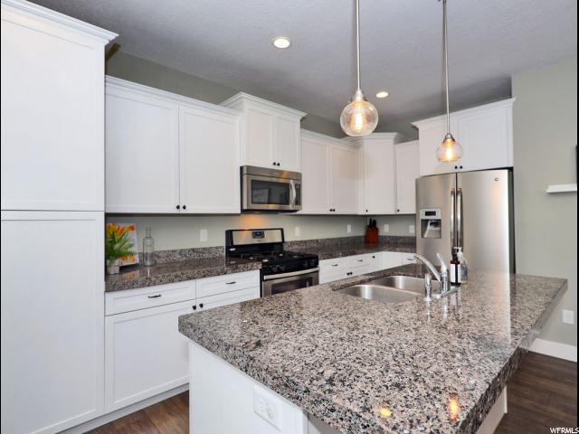 382 E Barn View Dr, Midvale, UT 84047 — photo 7