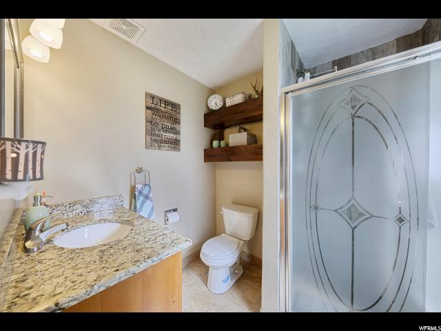 5224 S 3100 W, Roy, UT 84067 — photo 10
