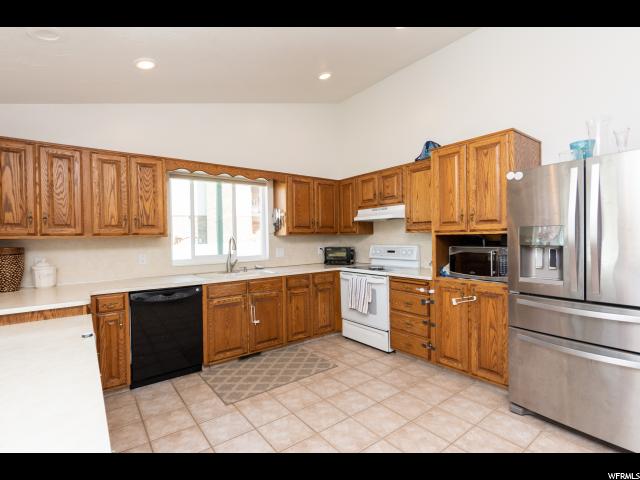 1189 E Snowcreek Dr, Layton, UT 84040 — photo 10