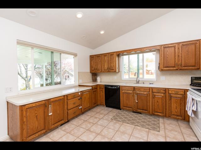 1189 E Snowcreek Dr, Layton, UT 84040 — photo 11