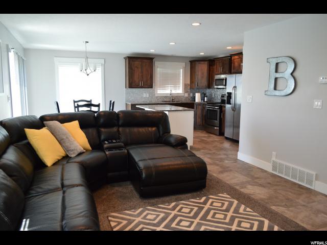 803 W Willowbrook, Pleasant View, UT 84404 — photo 6