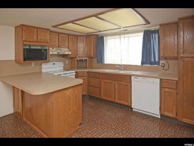 4647 S 3900 W, Roy, UT 84067 — photo 10