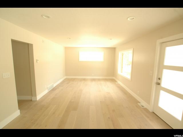 156 E Forbush Ave, Midvale, UT 84047 — photo 7