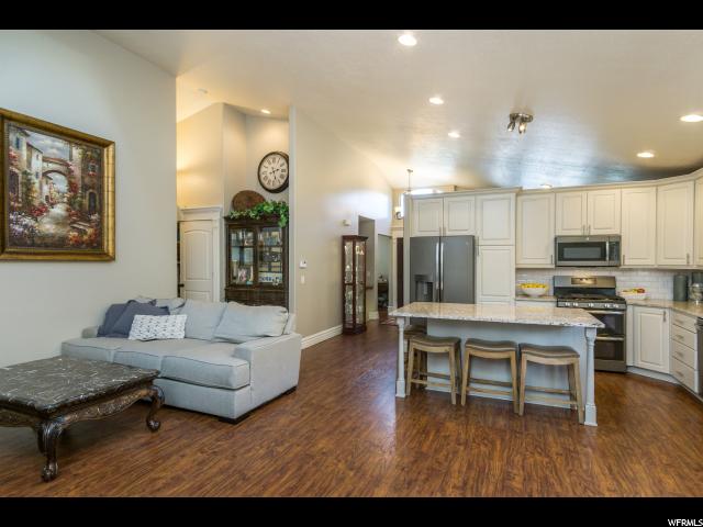 2896 E 3025 N, Layton, UT 84040 — photo 10