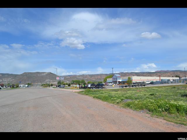 39 E 1300 S #2, Richfield, UT 84701 — photo 4