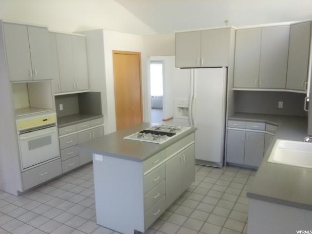 552 E Stokes Ave, Draper, UT 84020 — photo 11