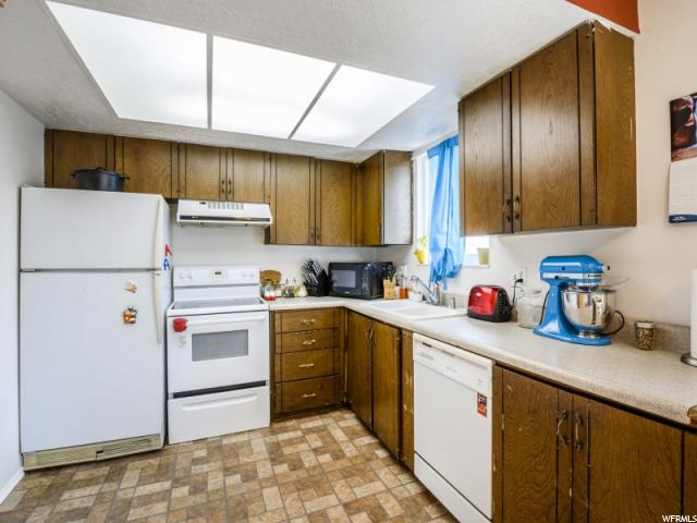 489 N 850 E, Layton, UT 84040 — photo 9