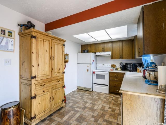 489 N 850 E, Layton, UT 84040 — photo 11